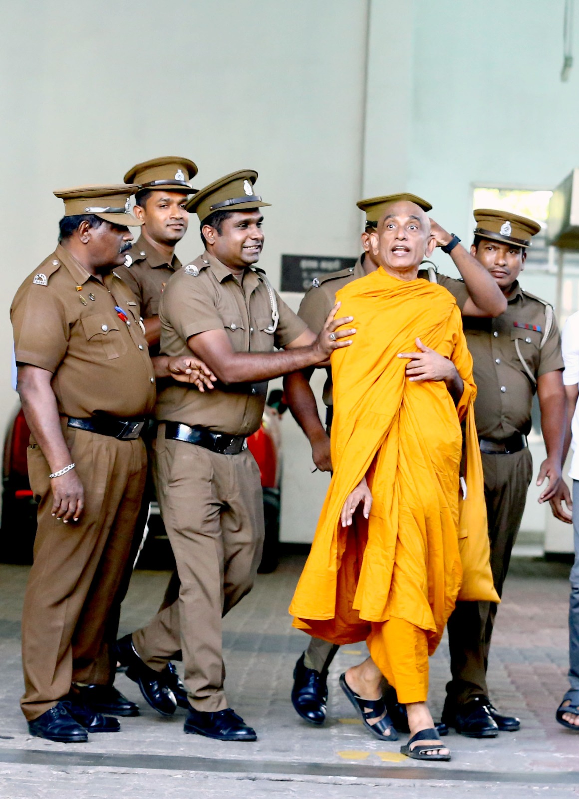 අතුරලියේ රතන හිමි සැප්තැම්බර් 12 තෙක් රිමාන්ඩ්