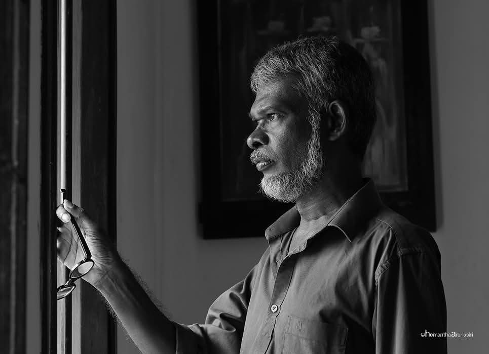 රස්තියාදුකාරයෙකුගේ කතාවස්තුව - 2