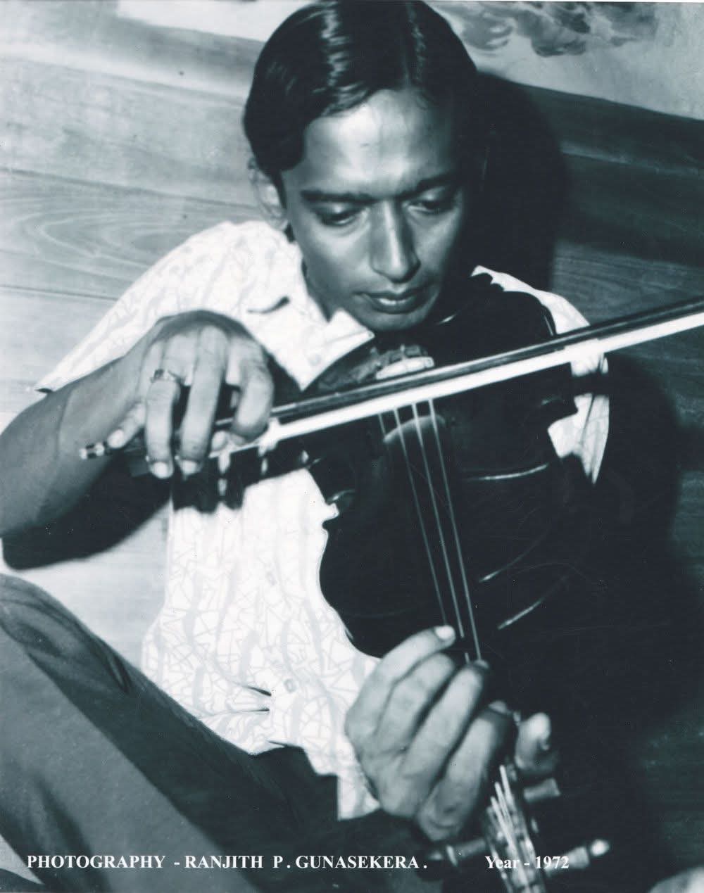 වික්ටර් රත්නායක